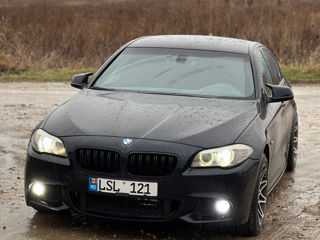 BMW 5 Series foto 2