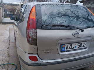 Nissan Almera Tino foto 4