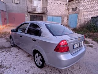 Chevrolet Aveo foto 4