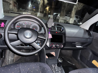 Volkswagen Polo foto 8