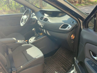 Renault Grand Scenic foto 6