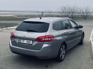 Peugeot 308 foto 4