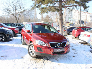 Volvo XC60 foto 1