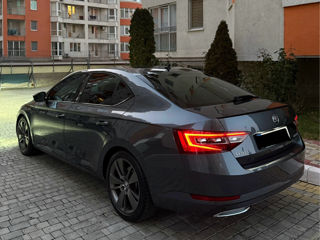 Skoda Superb foto 5