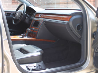 Volkswagen Phaeton foto 14