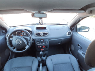 Renault Clio foto 7