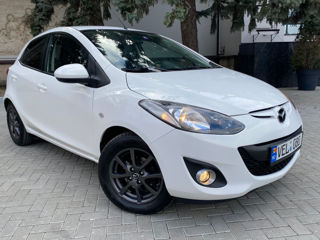 Mazda 2 foto 8