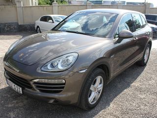 Porsche Cayenne foto 1