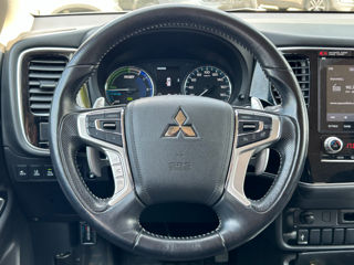 Mitsubishi Outlander foto 12