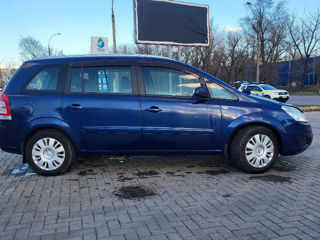 Opel Zafira foto 4