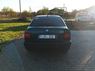 Skoda Octavia foto 1