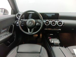 Mercedes A-Class foto 14