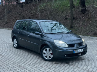 Renault Grand Scenic foto 2