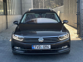 Volkswagen Passat foto 1