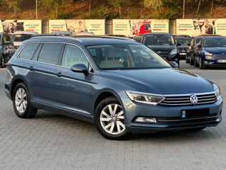 Volkswagen Passat foto 1