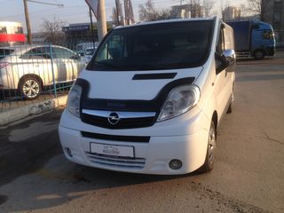 Opel Vivaro foto 2