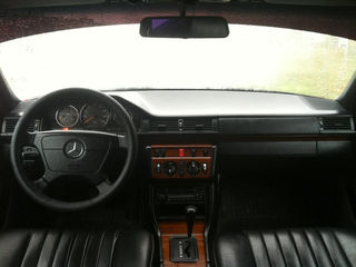 Mercedes Series (W124) foto 7