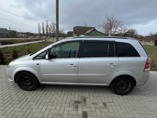 Opel Zafira foto 10