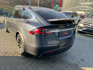 Tesla Model X foto 6