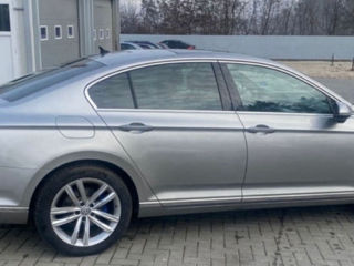 Volkswagen Passat foto 3