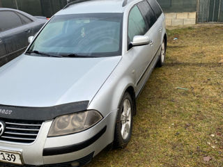 Volkswagen Passat foto 2