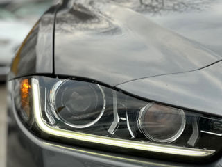 Jaguar XE foto 9