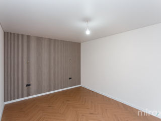 Apartament cu 4 camere, 215 m², Râșcani, Chișinău foto 8