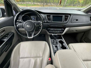 KIA Carnival foto 7