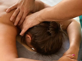 Masaj profesional terapeutic medical,nu exotica,nu relaxare,amageala! Fac terapie manuala,masaj medi foto 2