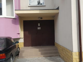 Apartament cu 2 odai si terasa. foto 3