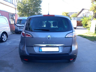 Renault Scenic foto 10