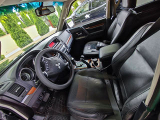 Mitsubishi Pajero foto 5