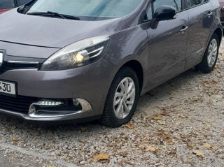 Renault Scenic foto 2