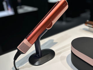 Limited edition Dyson Airstrait Strawberry Bronze