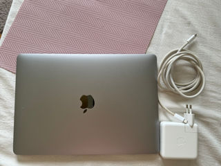 Apple Macbook Pro 13 inch, 2019 i5/8gb/128gb/Touchbar/Sonama 14.5 foto 4