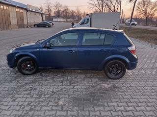 Opel Astra foto 3