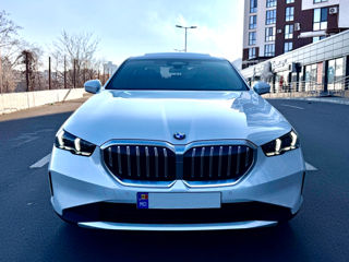 BMW 5 Series foto 2