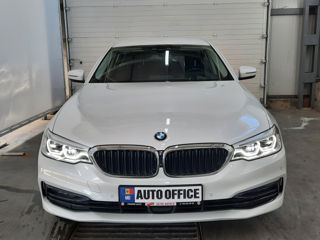 BMW 5 Series foto 2