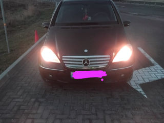 Mercedes A-Class foto 2