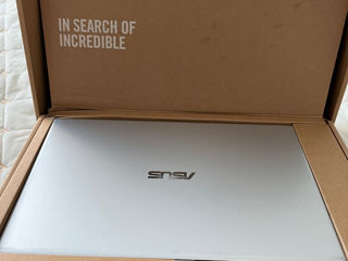 Laptop Asus vivobook foto 2