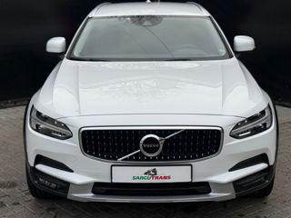 Volvo V90 Cross Country foto 3