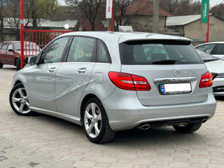 Mercedes B-Class foto 5