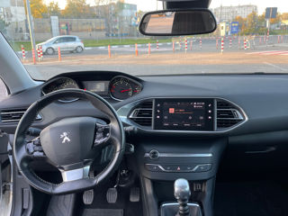 Peugeot 308 foto 8