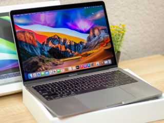 Macbook Pro 13 2017/ Core I5 7360U/ 8Gb Ram/ Intel Iris/ 128Gb SSD/ 13.3" Retina!!