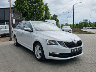 Skoda Octavia foto 3