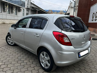 Opel Corsa foto 4