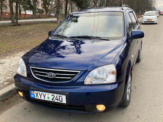 KIA Carens