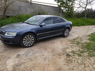 Audi A8 foto 7