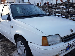 Opel Kadett foto 5