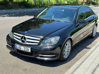 Mercedes C-Class foto 6